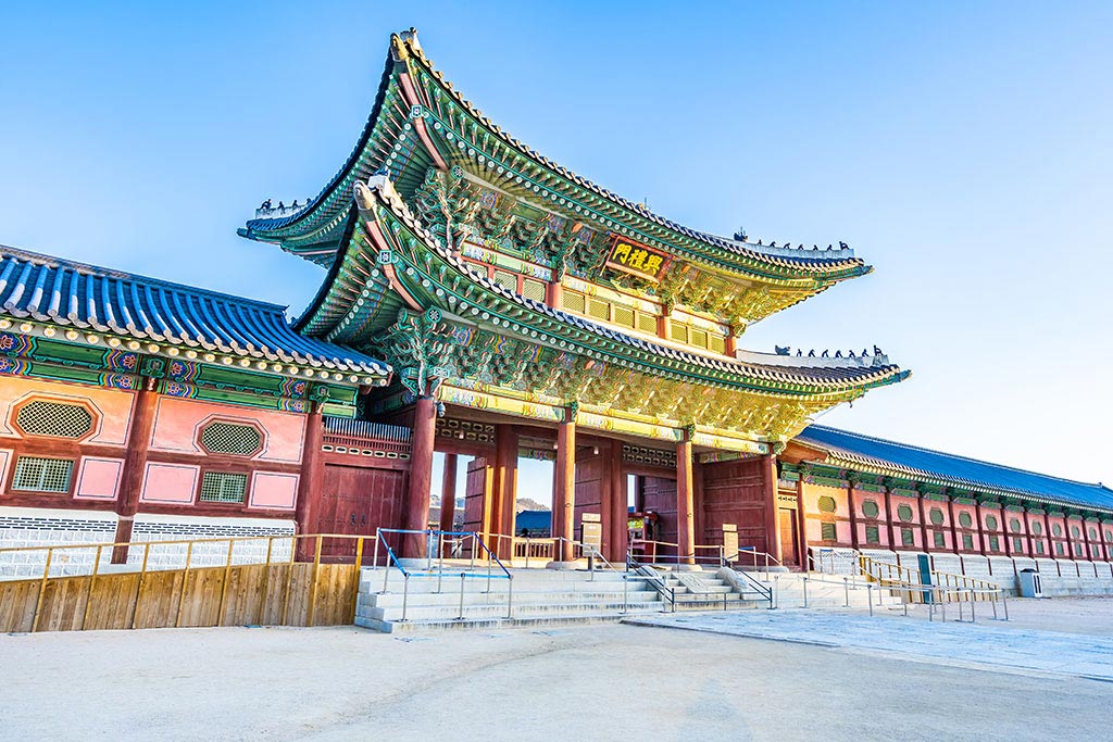 พระราชวังคยองบกกุง (Gyeongbokgung Palace)