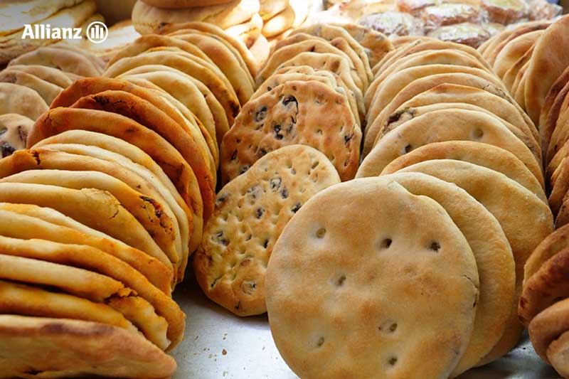 ขนมปัง Naan อบเตาถ่านแบบดั้งเดิม