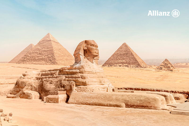 มหาพีระมิดแห่งกีซา (Great Pyramid of Giza) และมหาสฟิงซ์แห่งกีซา (Great Sphinx of Giza)